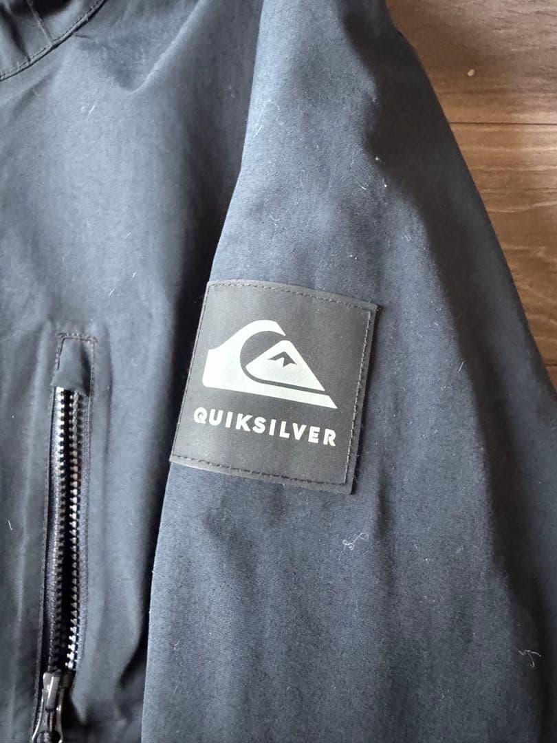 Quiksilverゴアテックス　スノーボードウェアセ　M 上下セット