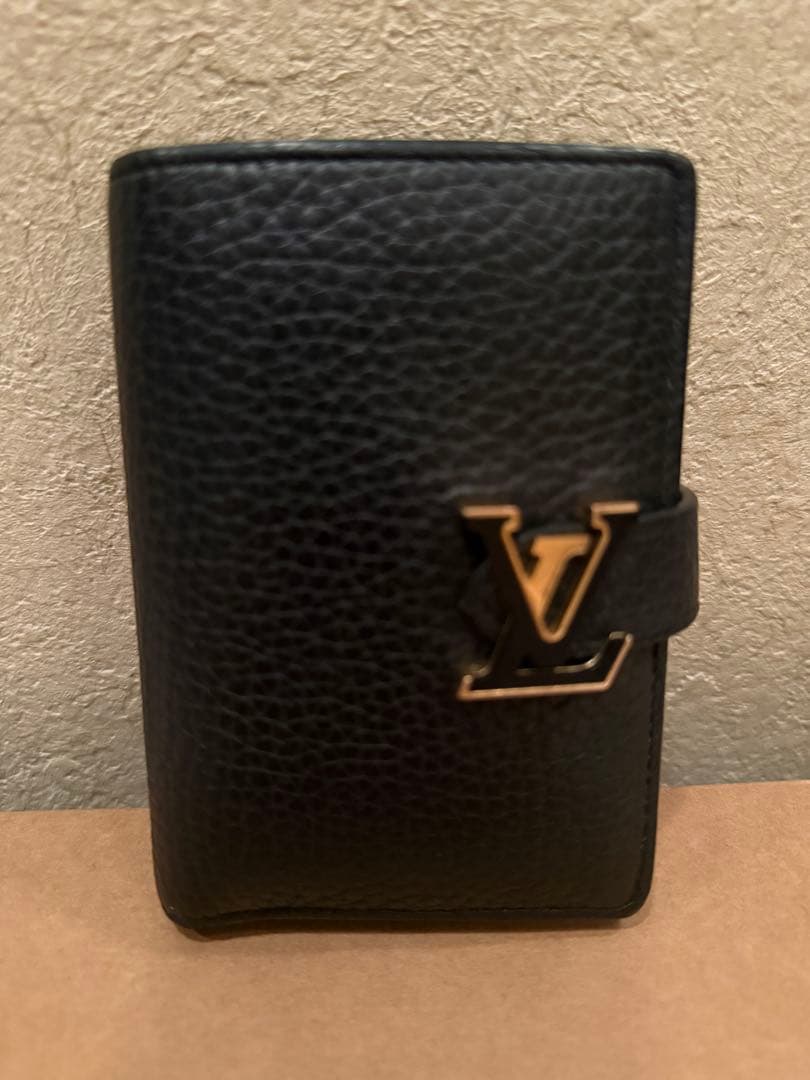 【値下げしました】VUITTON財布