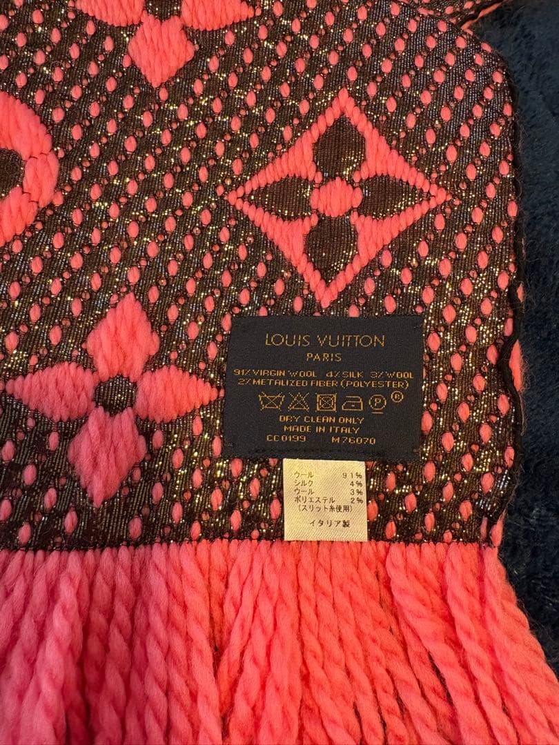 LOUIS VUITTON ピンク ロゴ マフラー