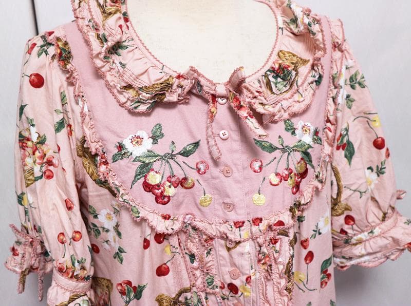 な*お様 ピンクハウス♡野ばらとチェリープリント♡パフスリーブワンピース