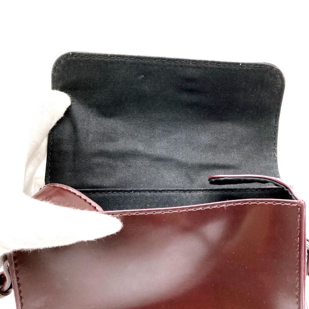 ドクターマーチン　サッチェルバッグ　7インチ　チェリーレッド　ショルダーバッグ