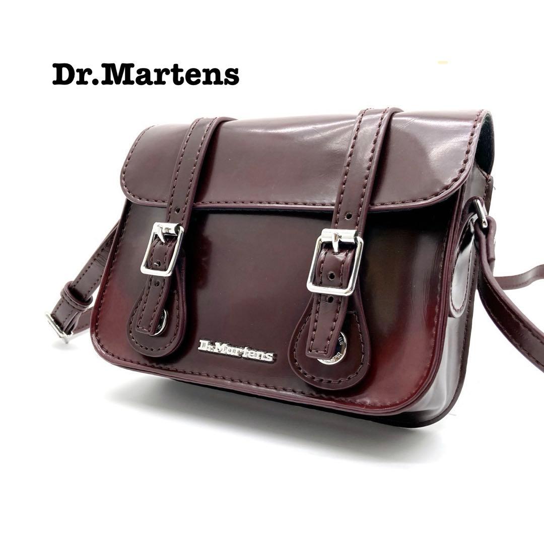 ドクターマーチン　サッチェルバッグ　7インチ　チェリーレッド　ショルダーバッグ