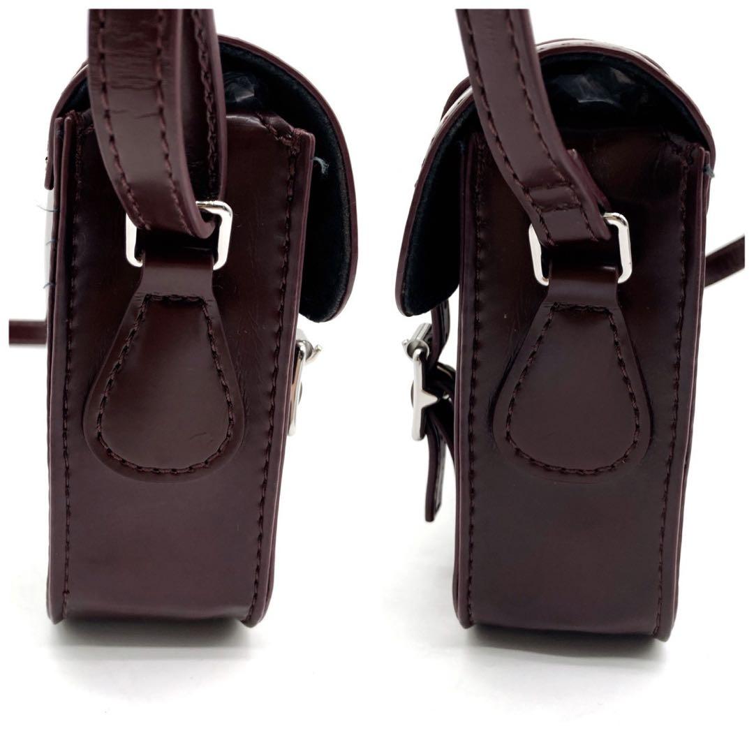 ドクターマーチン　サッチェルバッグ　7インチ　チェリーレッド　ショルダーバッグ