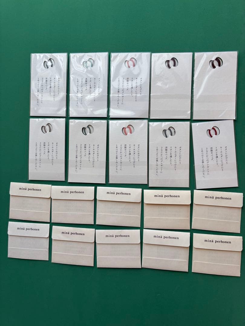 ノベルティ チャーム＆ワッペン ミナペルホネン wolf & flower他