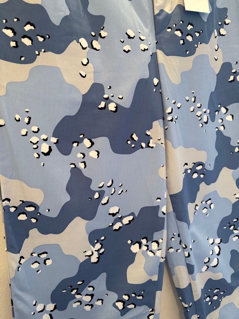 カミエル カモフラ a machine エーマシーン ポーカーズ ブルー ワイド