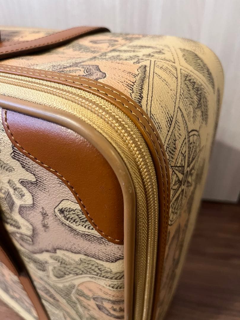 ディズニー限定モデル　トラベルバッグ　非売品