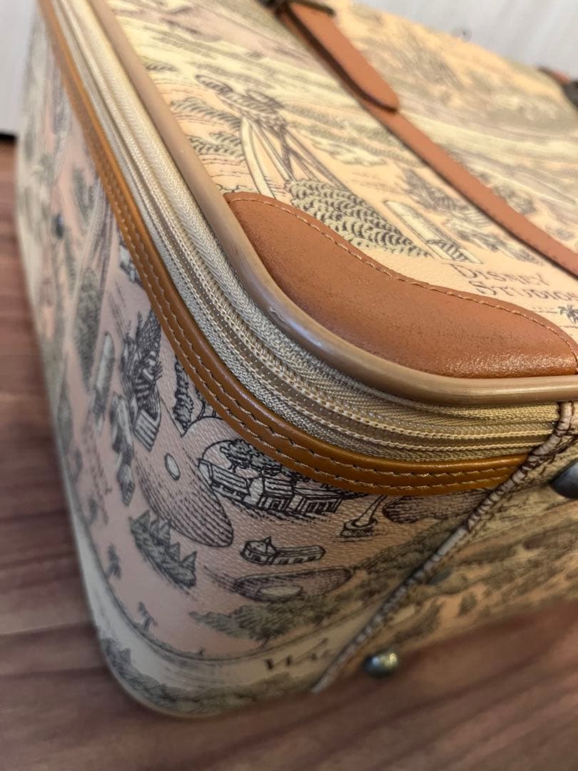 ディズニー限定モデル　トラベルバッグ　非売品