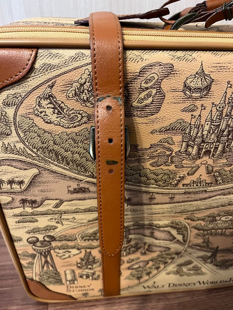 ディズニー限定モデル　トラベルバッグ　非売品