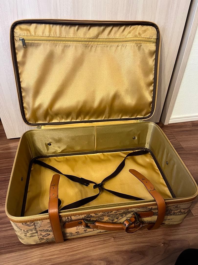 ディズニー限定モデル　トラベルバッグ　非売品