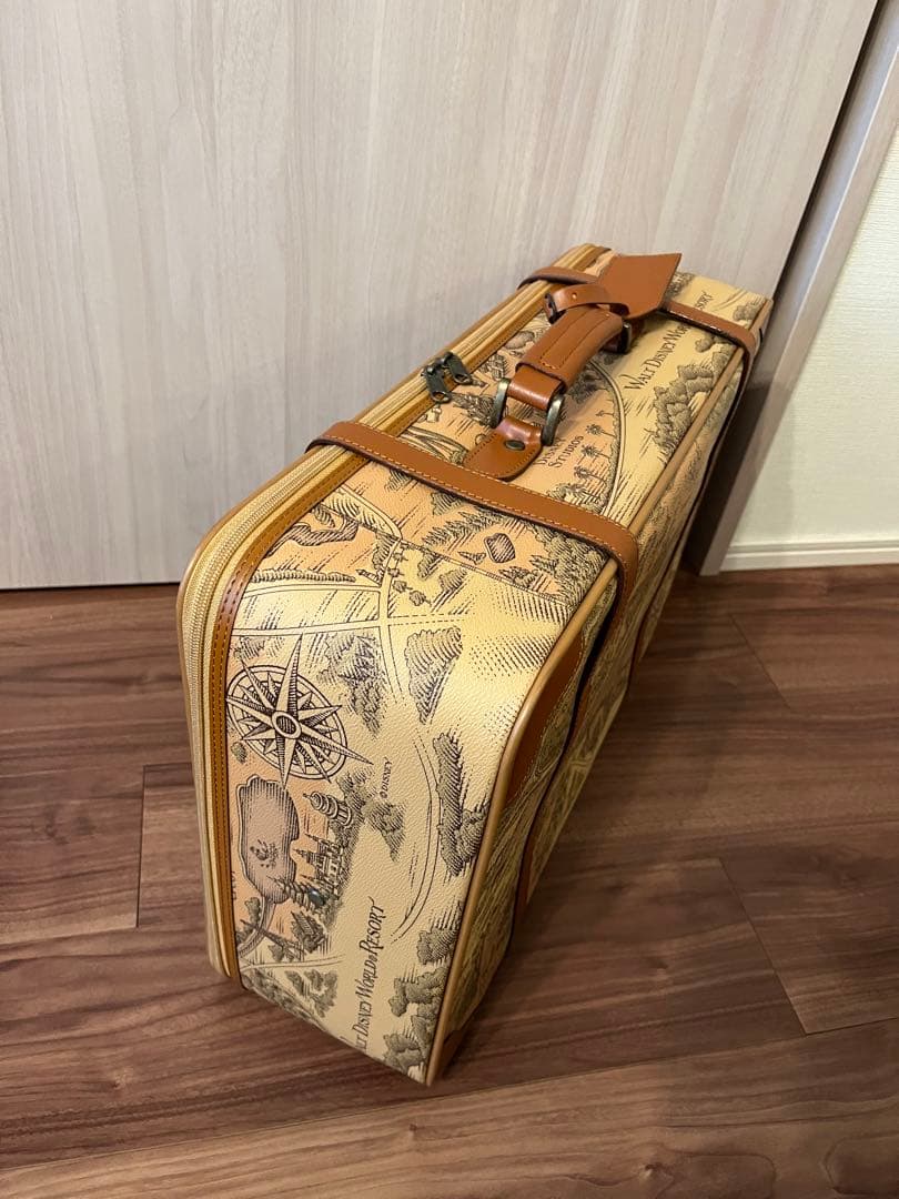 ディズニー限定モデル　トラベルバッグ　非売品