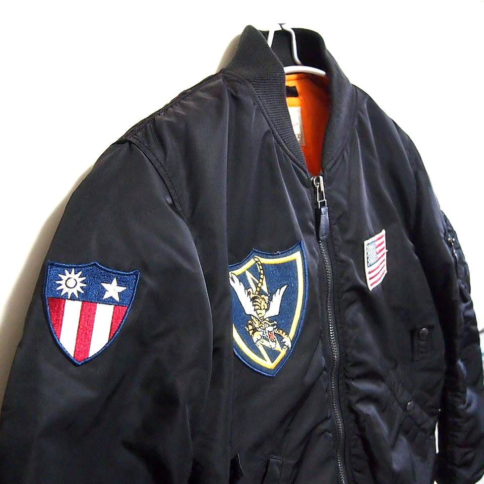 【美品★XL】AVIREX　FLYING TIGERS　MA-1　中綿　ブラック