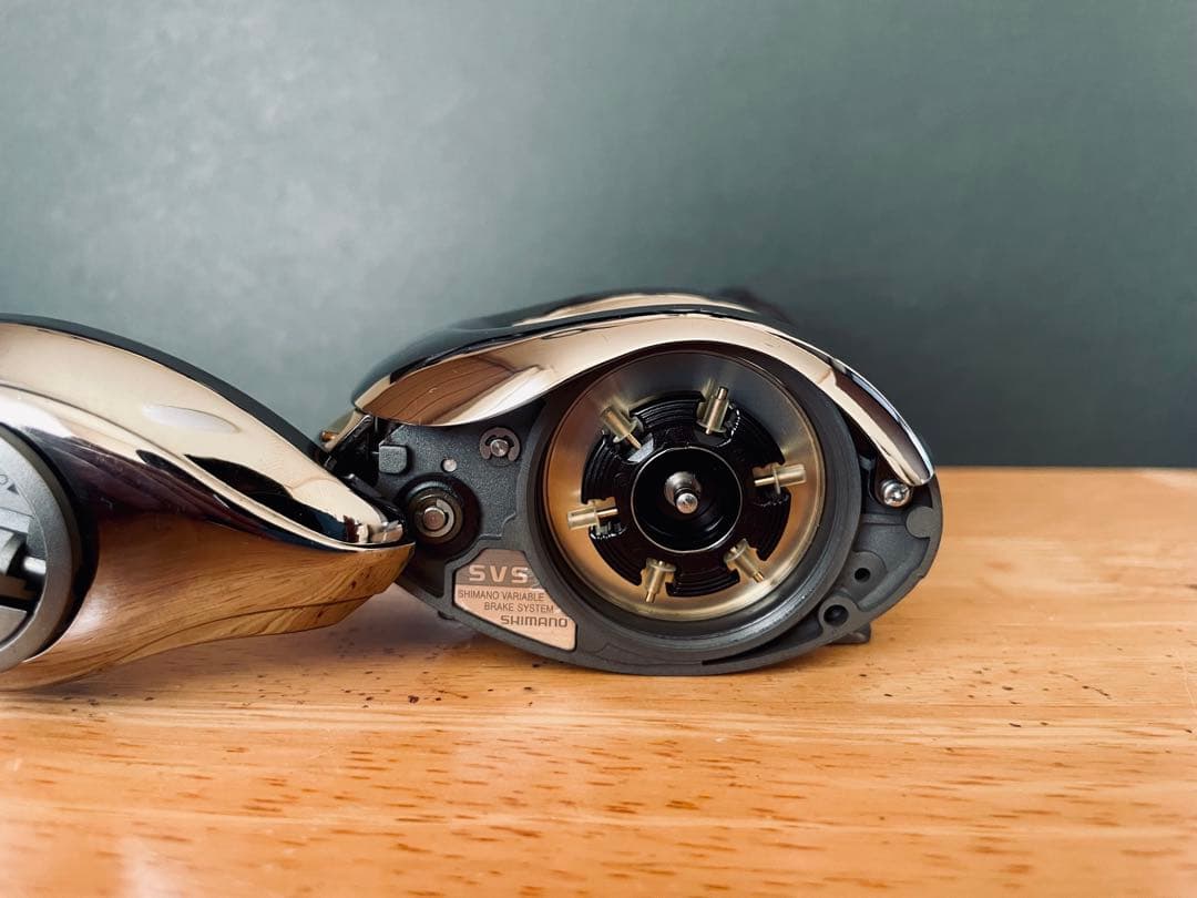 【美品】シマノ 16 アンタレス DC バージョン2 RH 右巻き SVS搭載