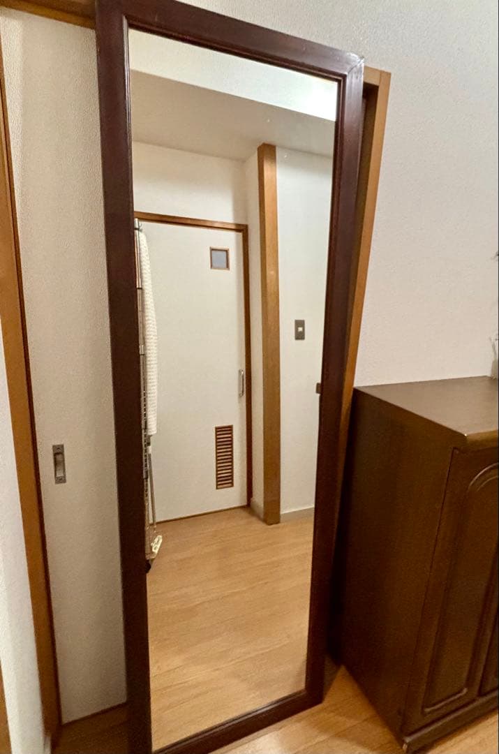 三越家具のブルージュデスクに合わせて購入の大型ウォールミラー 185×61cm