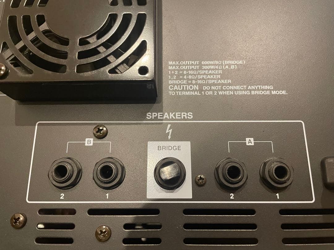 YAMAHA EMX66M パワードミキサー