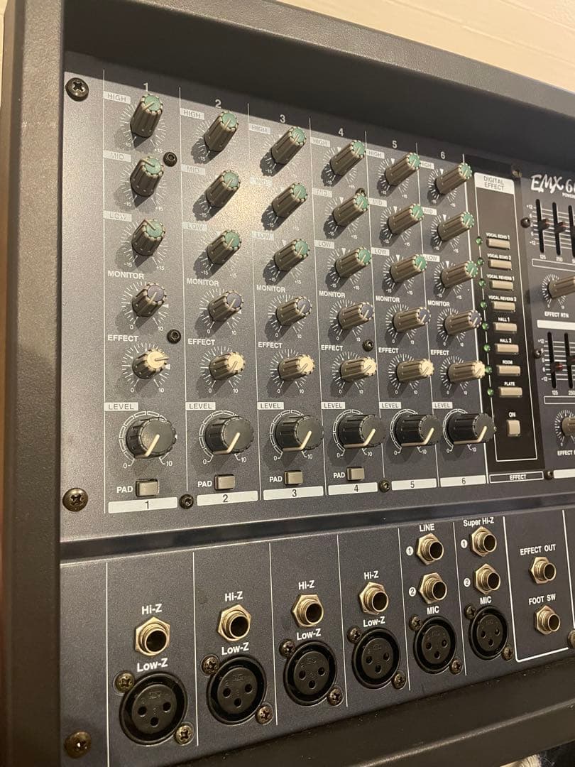 YAMAHA EMX66M パワードミキサー