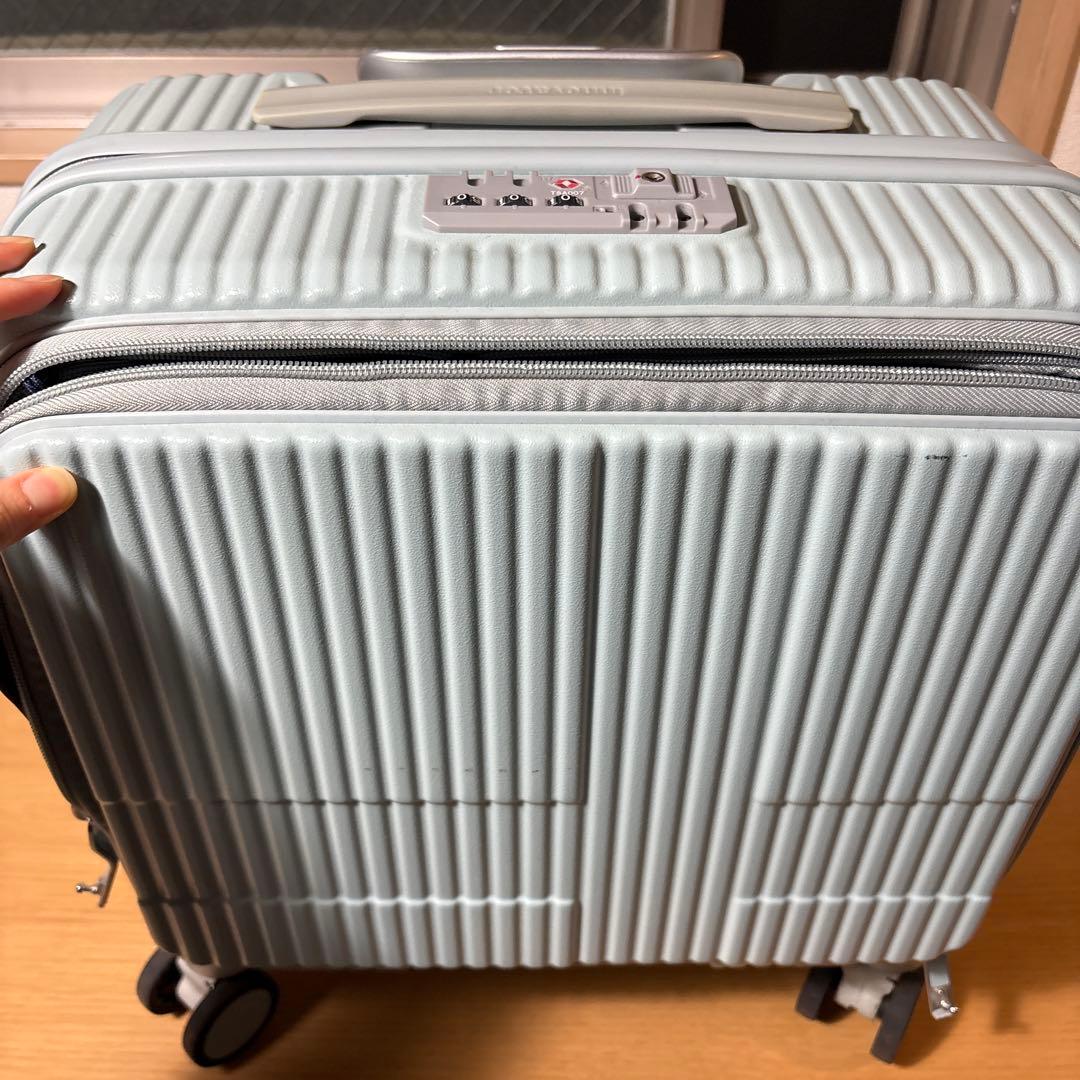 イノベーター　innovator スーツケース　鍵なし❗️