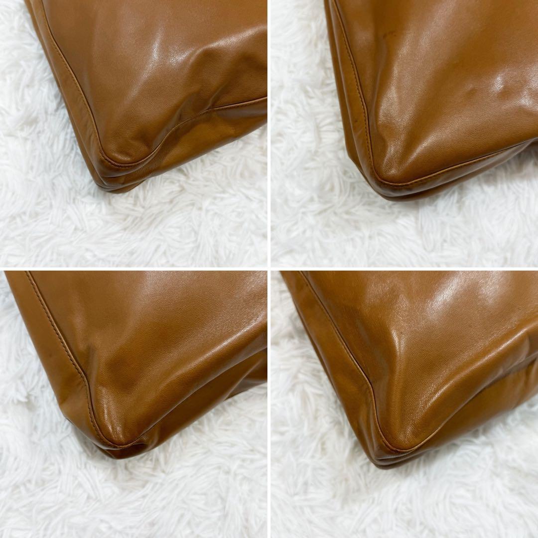 良品✨プラダ　プラスチック　チェーン　トートバッグ　ショルダーバッグ　ロゴ型押し