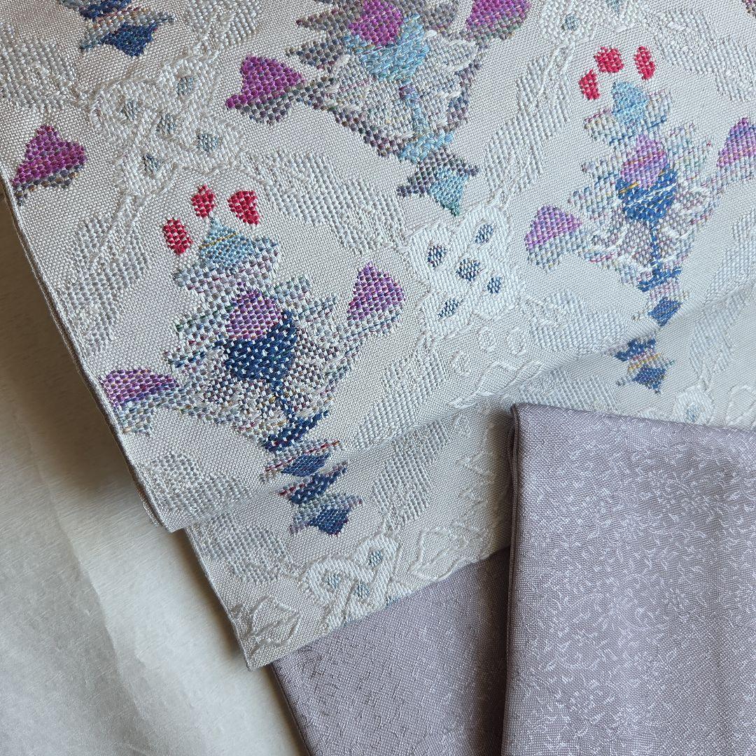 作家物　品のあるシルバーグレー　地紋が美しい雪輪柄の江戸小紋