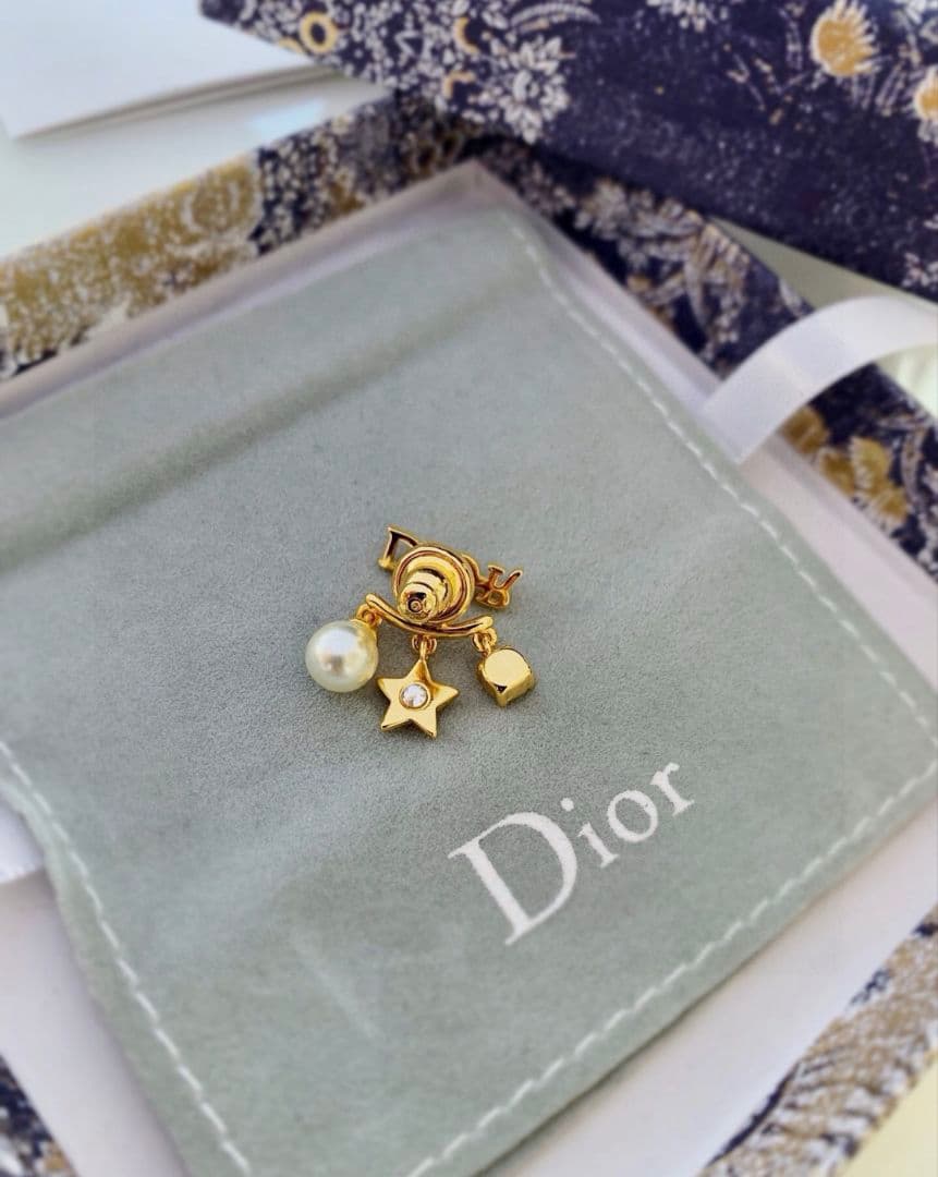 DIOR ピアス ゴールド