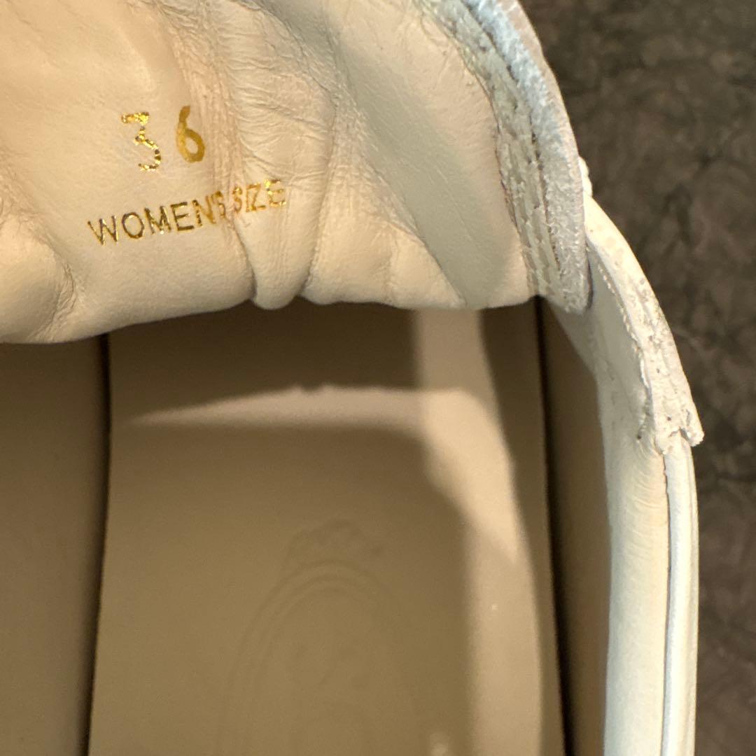 TOD'S ホワイト スニーカー