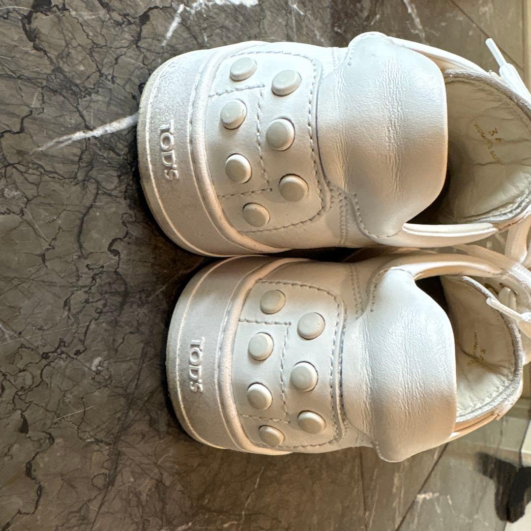 TOD'S ホワイト スニーカー