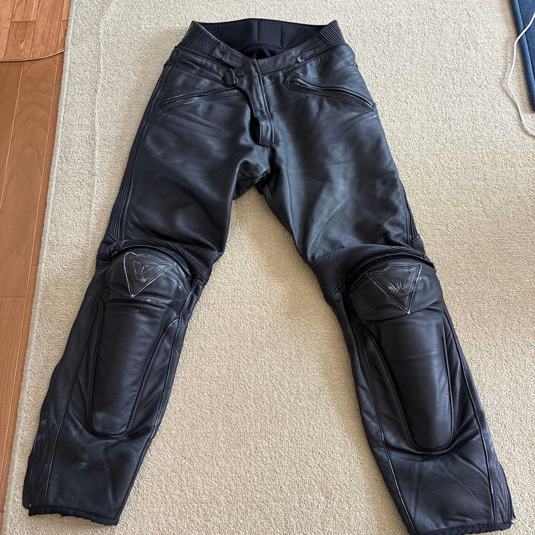 ダイネーゼバイク用レザーパンツ 膝プロテクター付き