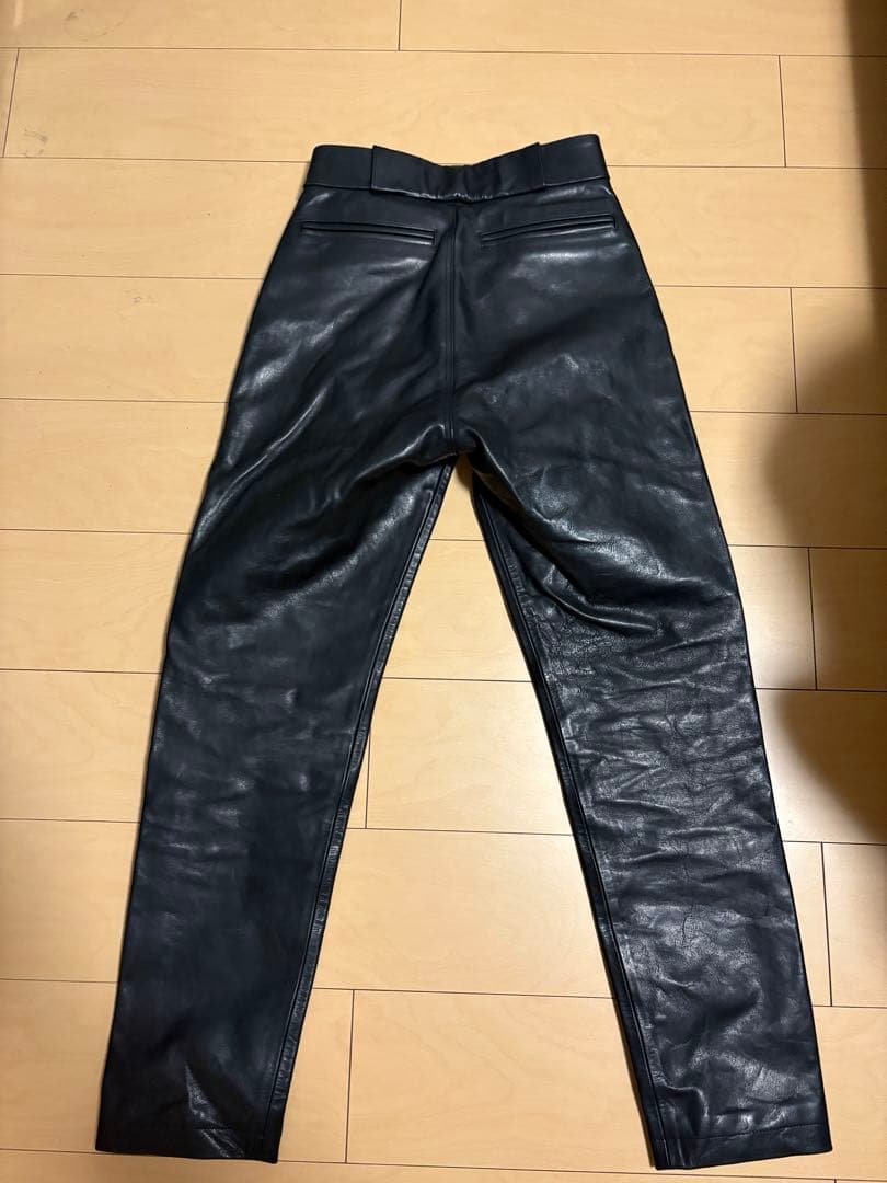 アトラクションズ　レザーパンツ