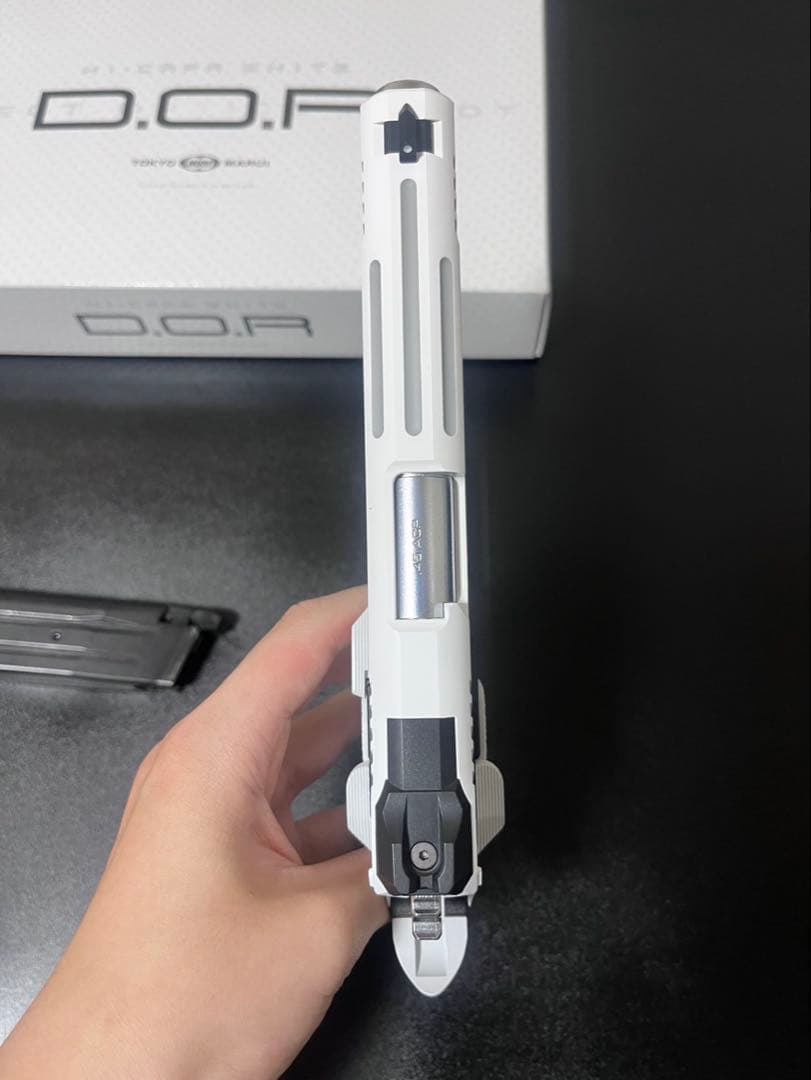 【未使用に近い】東京マルイ　ハイキャパ ホワイト D.O.R