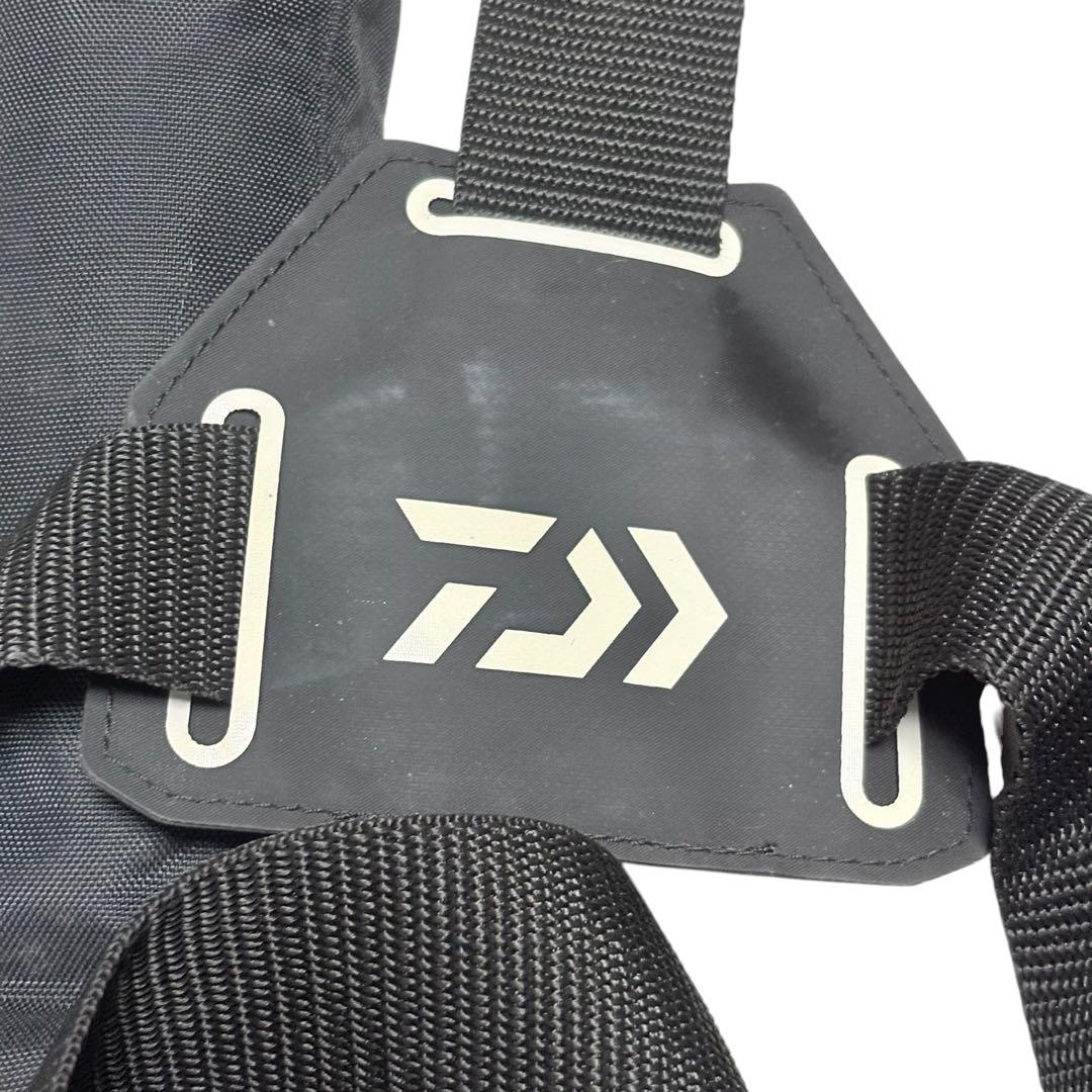 美品 ダイワ 自動膨張式ライフジャケット DF-2007