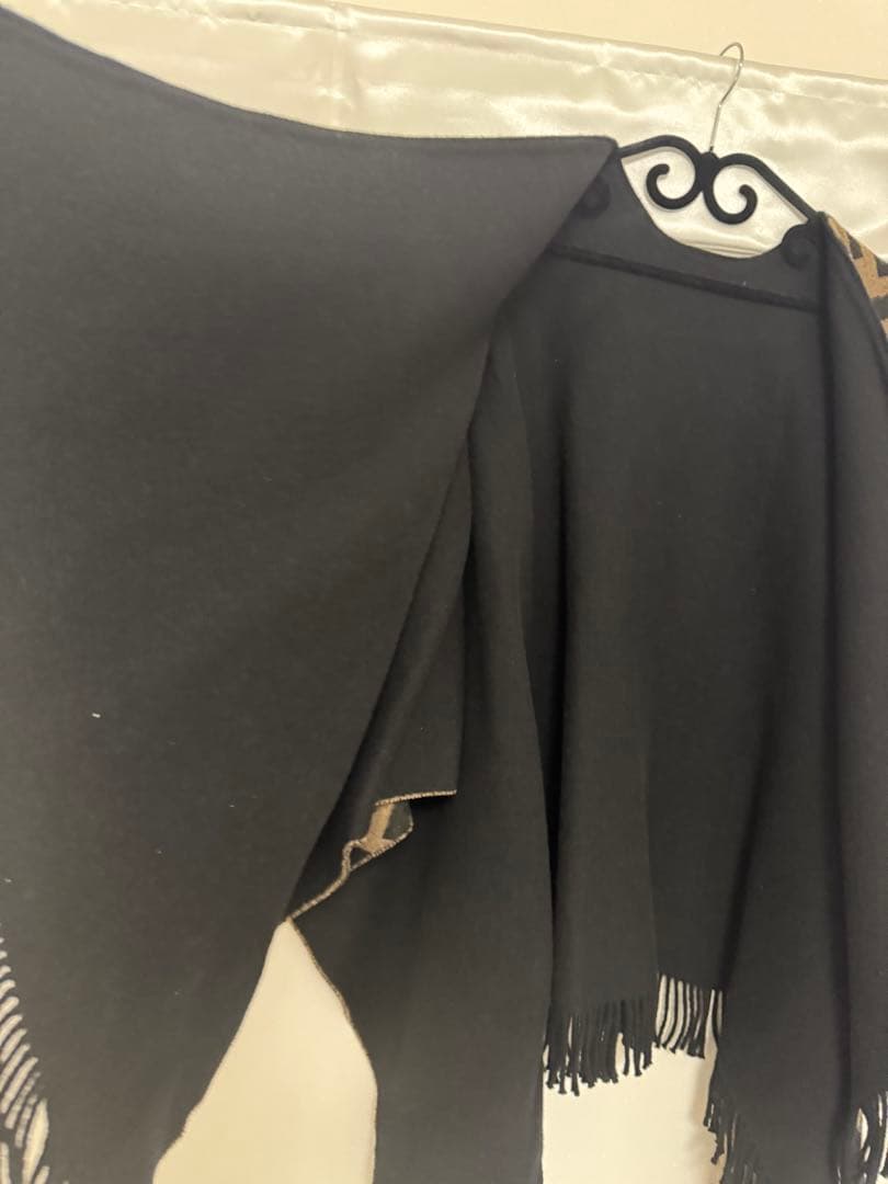 フェンディ FENDI リバーシブル カシミヤ＆ウール 無地 総柄 ポンチョ