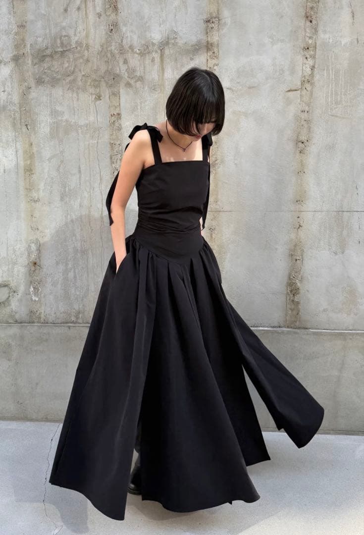 ストレッチ　ブラックワンピース