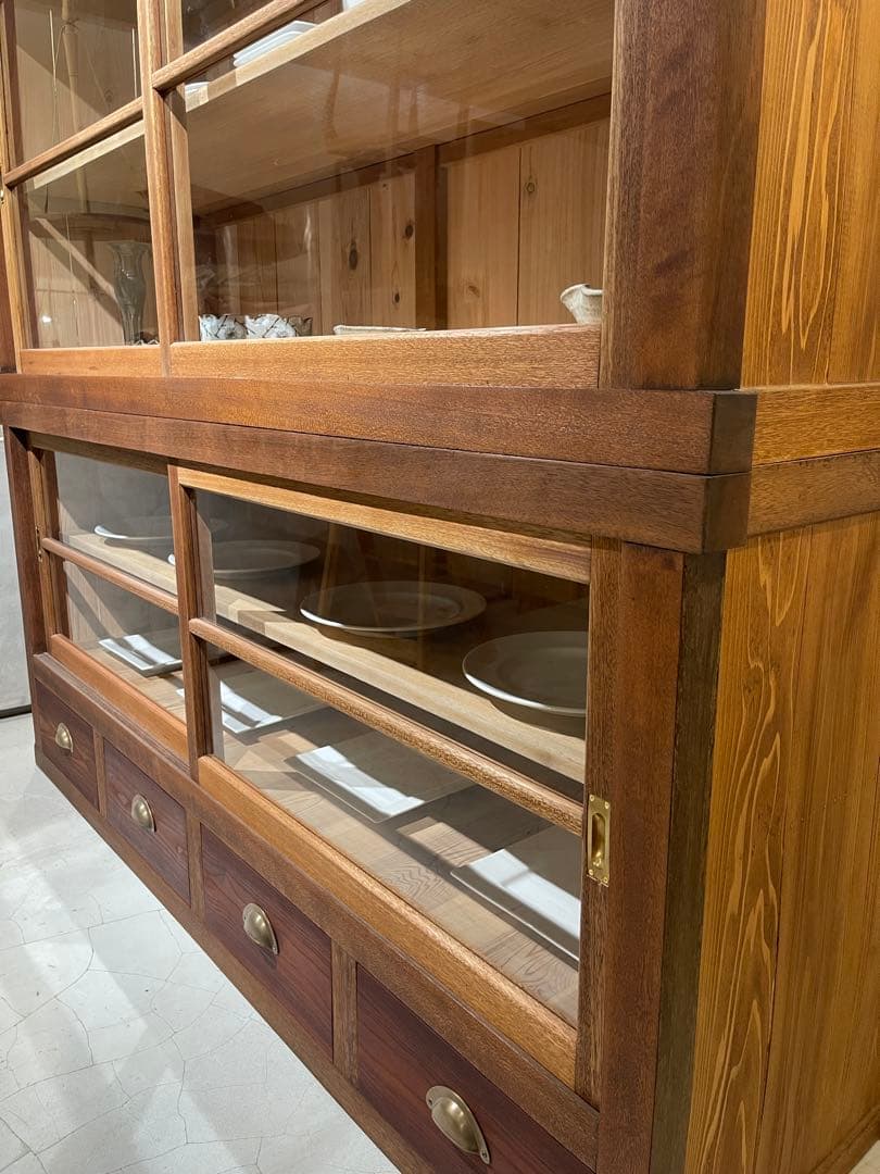 水屋箪笥　稀少　当時物　大型　ガラス棚　食器棚　収納棚　上下分割　什器　古家具