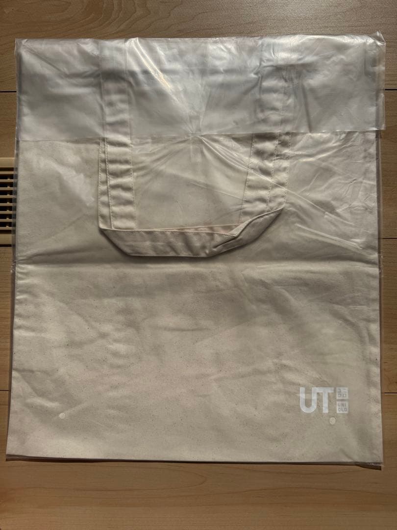 ユニクロ カウズ+ウォーホル アートブック トートバッグ付 新品 未開封