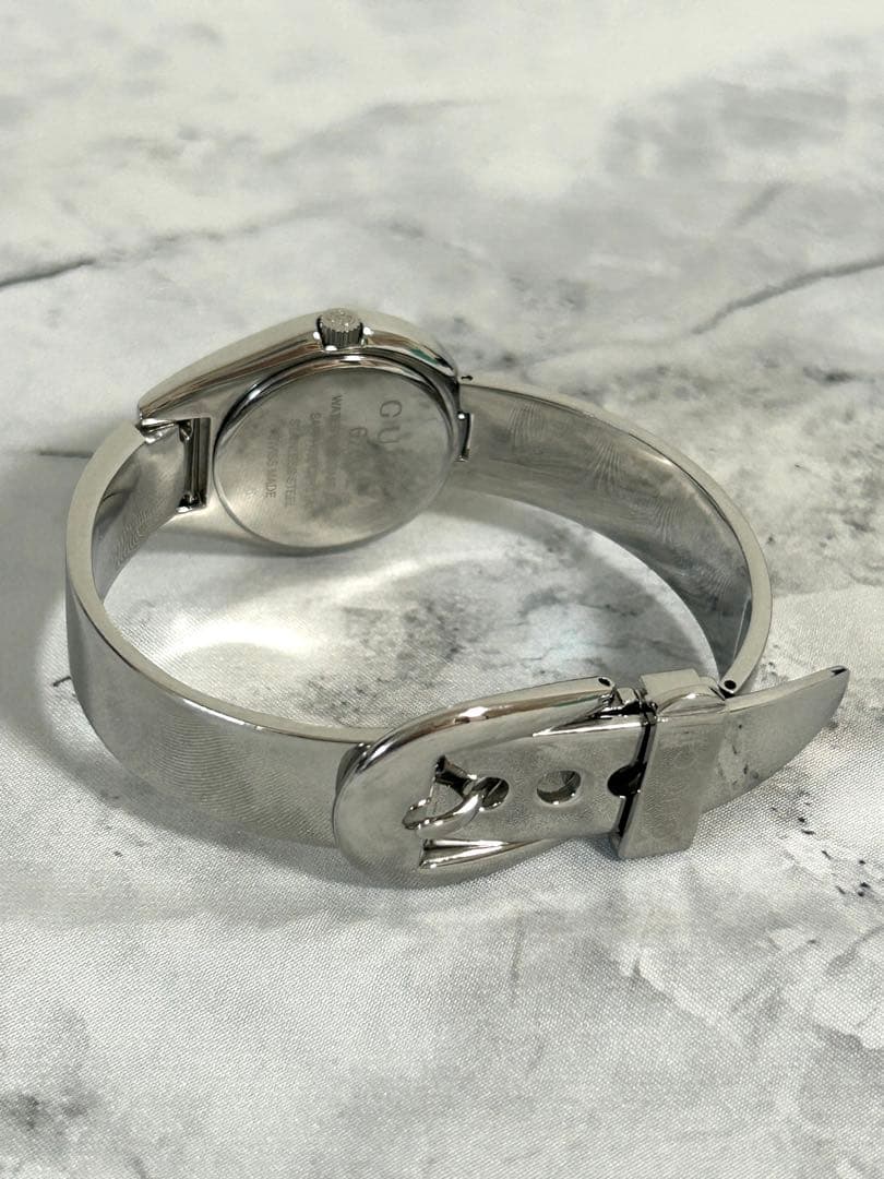 GUCCI バングル腕時計