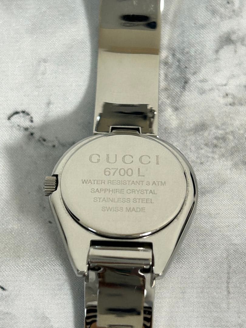 GUCCI バングル腕時計