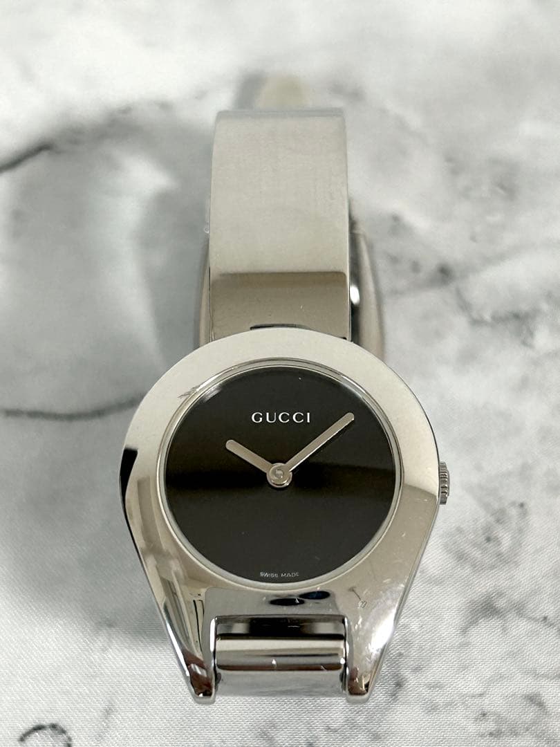 GUCCI バングル腕時計