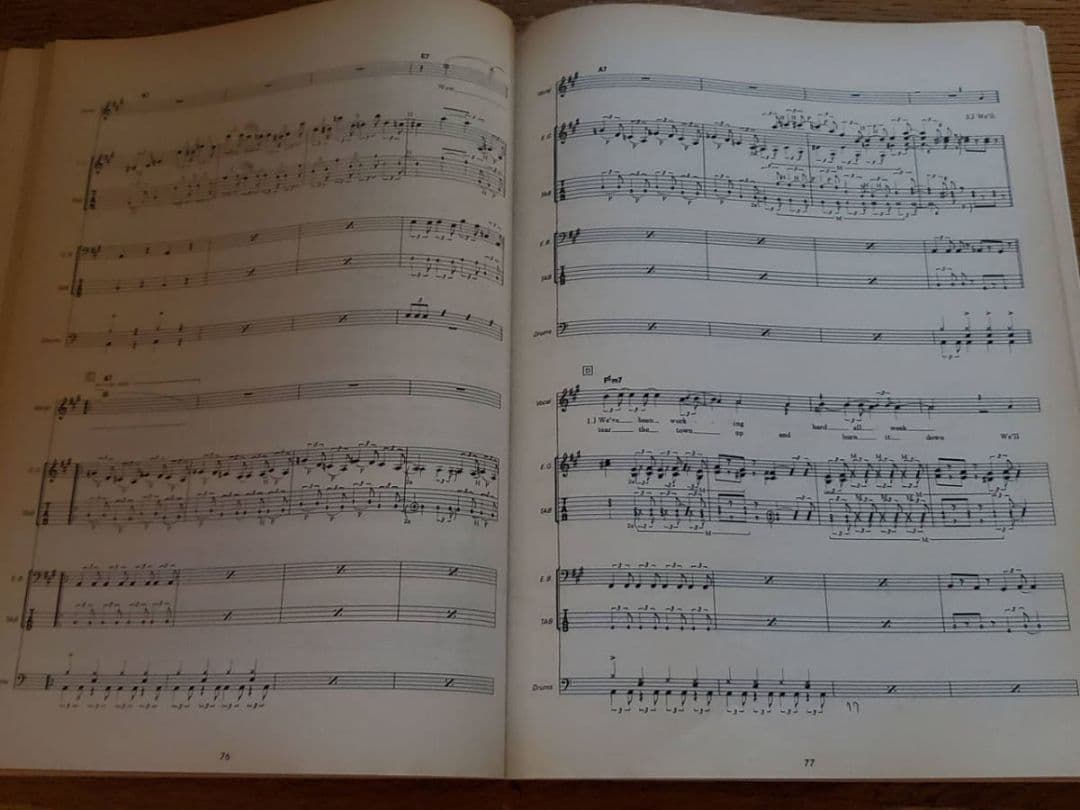 WHITELION　Big Game ホワイト・ライオンビッグ・ゲーム　バンスコ