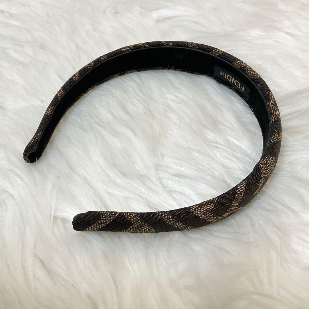 FENDI カチューシャ　ズッカ柄 極美品一度のみ使用