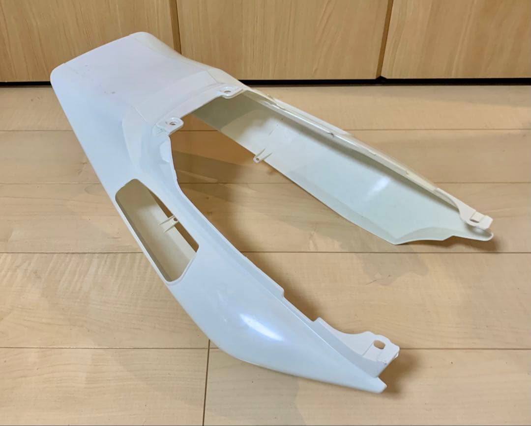 未塗装 CB400SF リアカウル NC42 後期 シートカウル テールカウル
