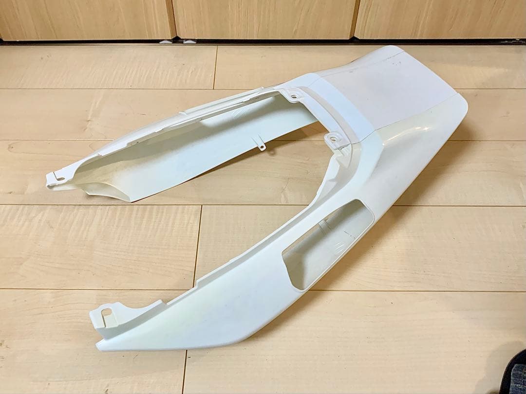 未塗装 CB400SF リアカウル NC42 後期 シートカウル テールカウル