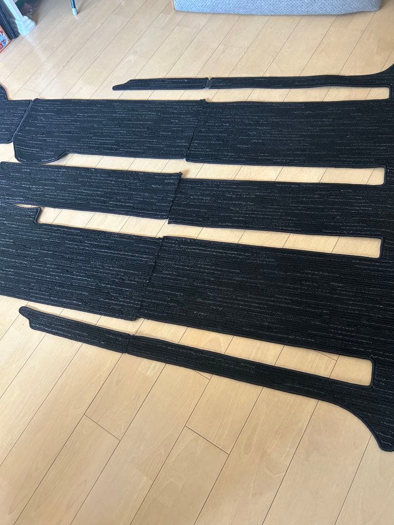 値下げ)トヨタアルファード30系後期純正フロアマット 純正美品