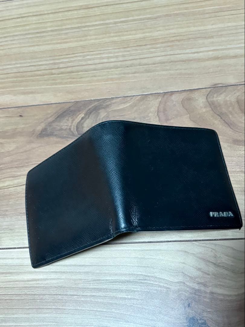 tsubasa　PRADA ブラック レザー 二つ折り財布