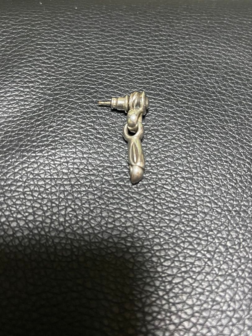 ロンワンズ　クレーンヘッドピアス