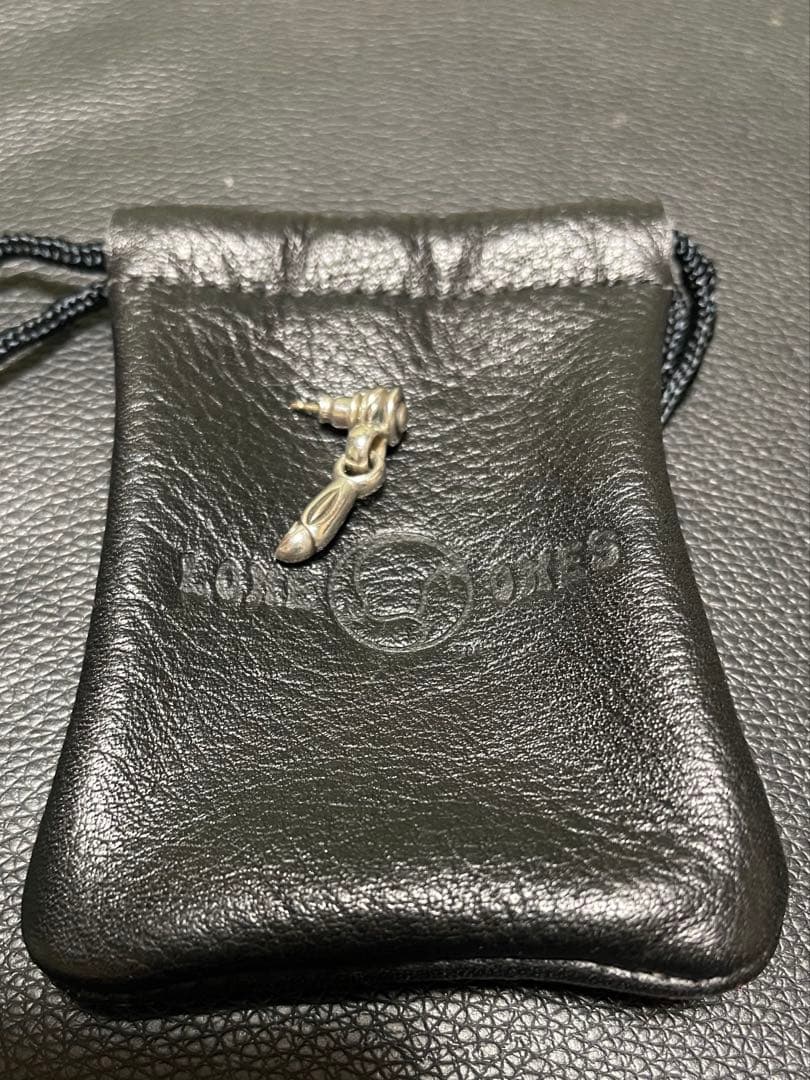 ロンワンズ　クレーンヘッドピアス