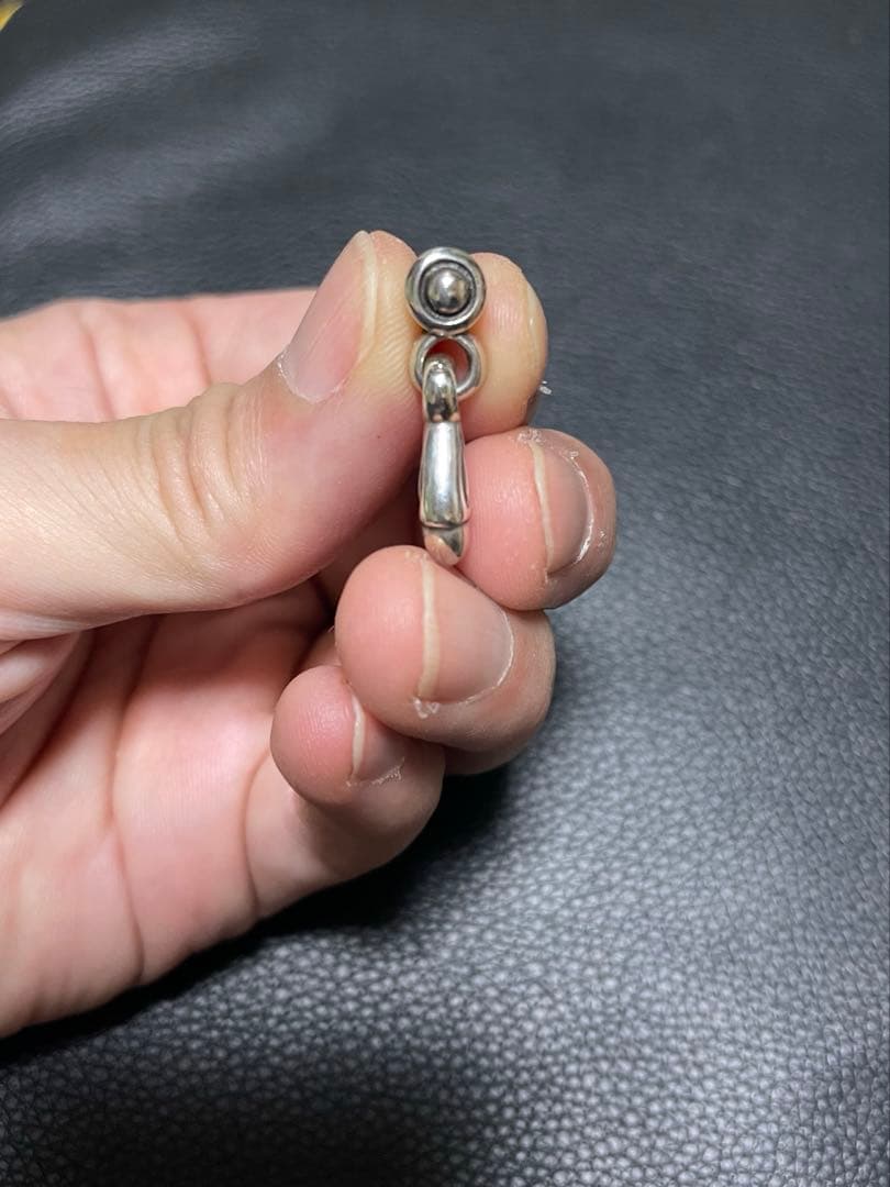 ロンワンズ　クレーンヘッドピアス