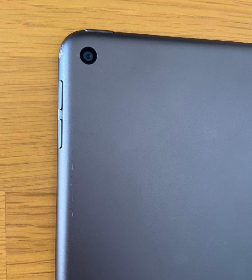 ipad air 第3世代　スペースグレー