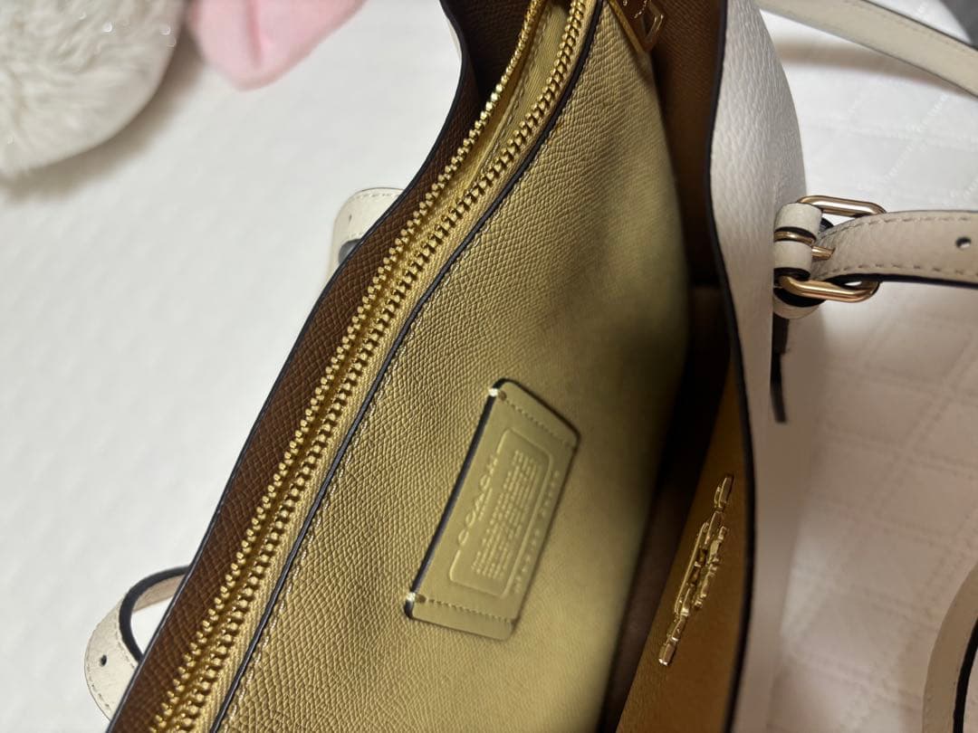 1/26迄限定値下げ‼️美品❣️COACH ホワイト 2wayバッグ