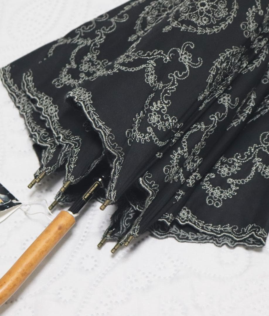 新品タグ付き【フォックスアンブレラ】長傘 英国製 繊細豪華刺繍 高級日傘 黒