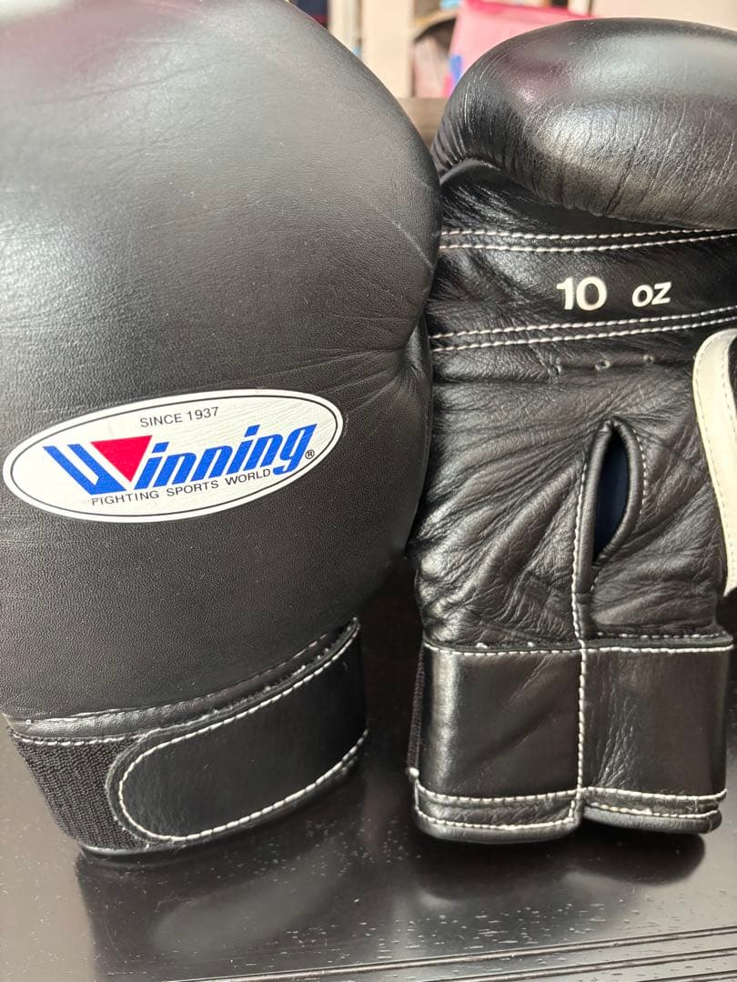 winningボクシンググローブ　10オンス　黒