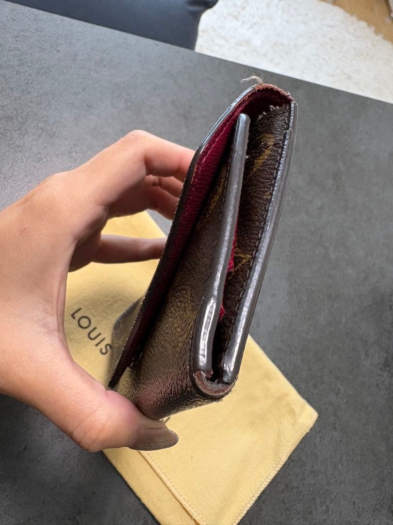 そ*ら様 ルイヴィトン長財布